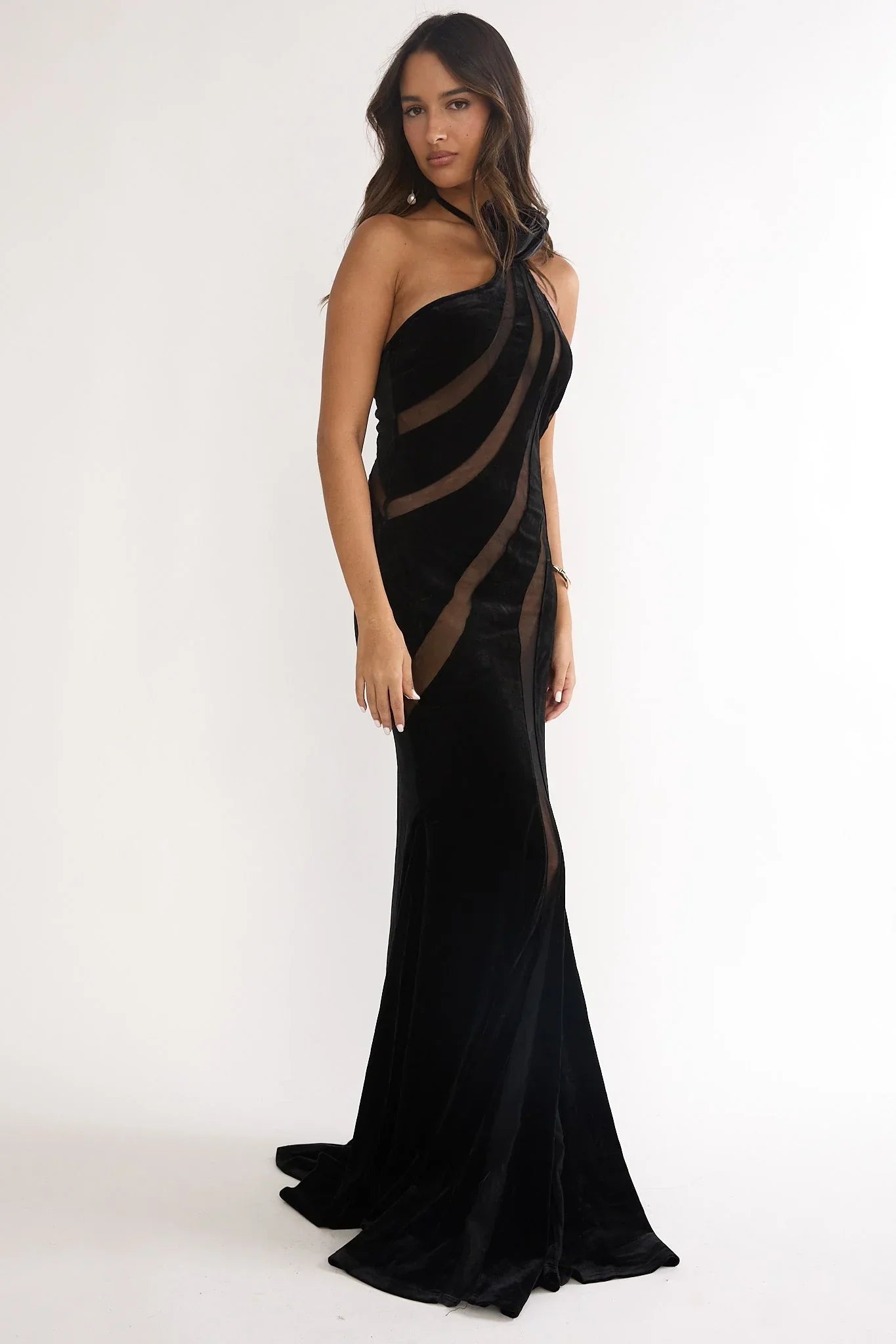 Azelia Velvet Maxi Dress Black