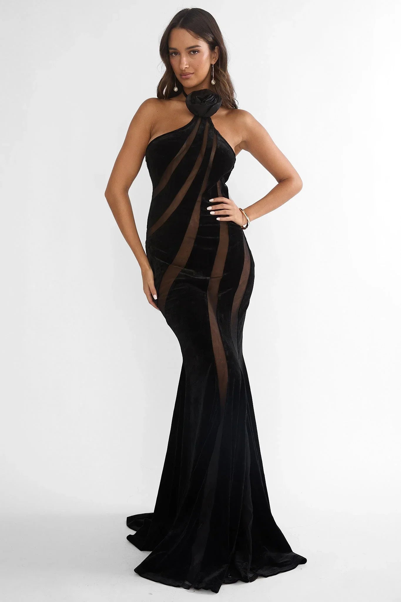 Azelia Velvet Maxi Dress Black